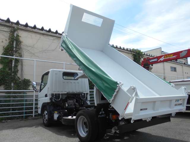 Mitsubishi Fuso Canter 11