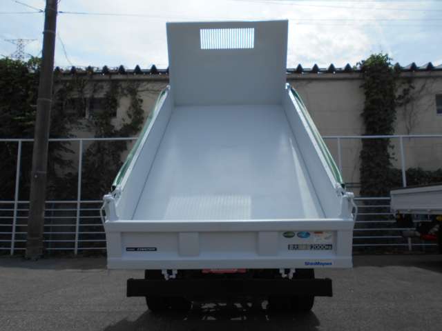Mitsubishi Fuso Canter 10