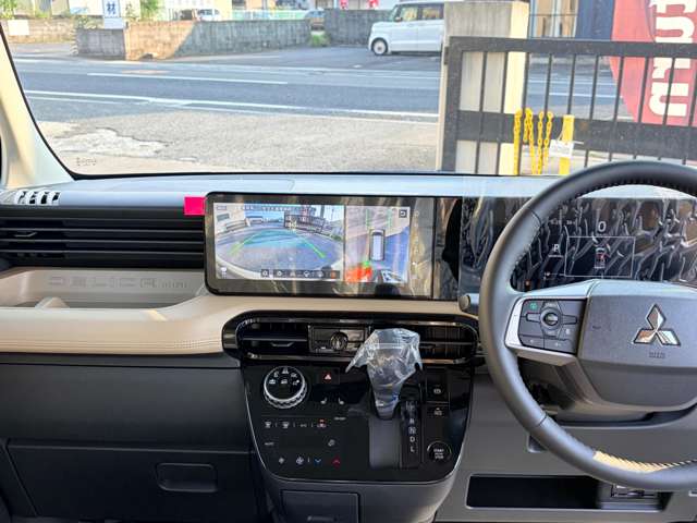 Mitsubishi Delica Mini 12