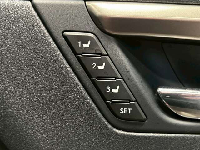 Lexus RX 10