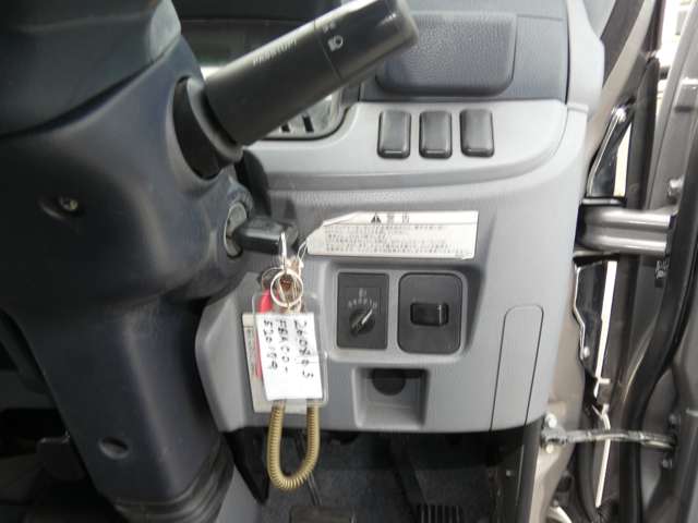 Mitsubishi Fuso Canter 13