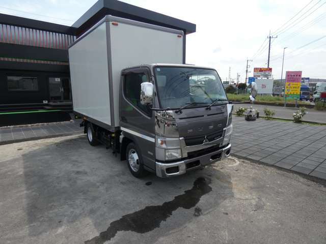 Mitsubishi Fuso Canter 4