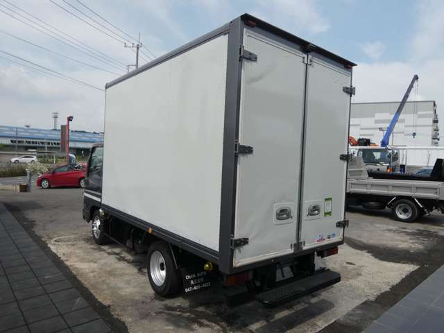 Mitsubishi Fuso Canter 9