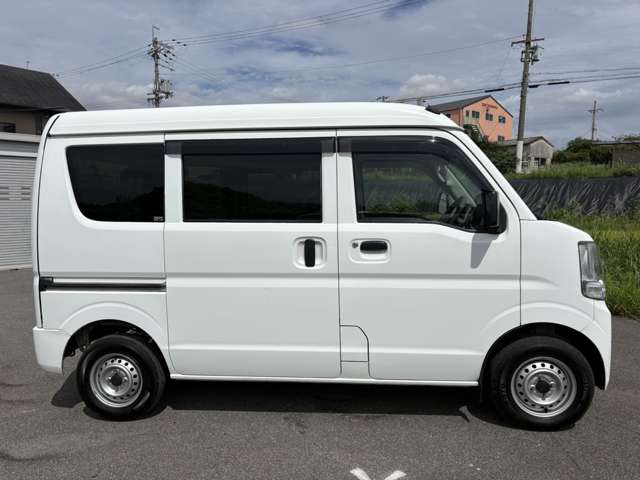 Nissan NV100 Clipper 11