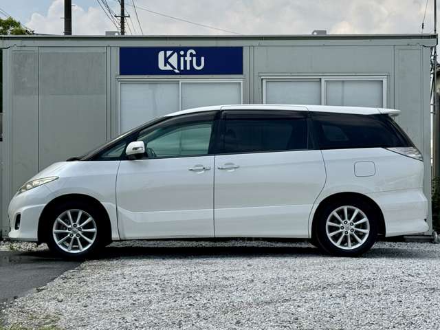 Toyota Estima 12