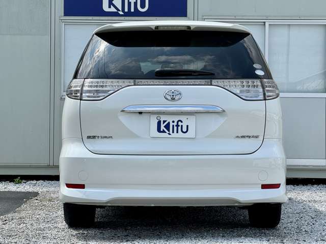 Toyota Estima 9