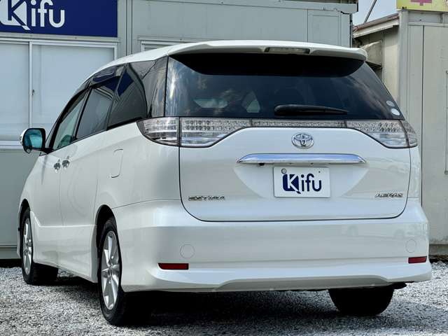Toyota Estima 10