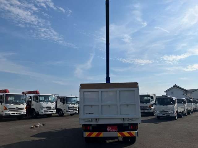 Isuzu Elf 5