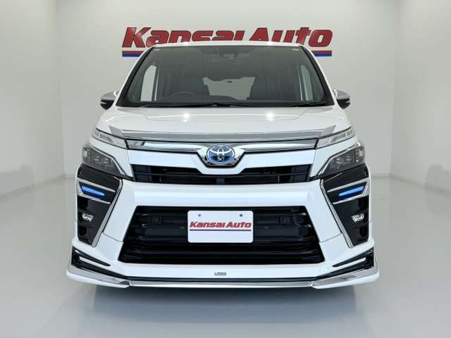 Toyota Voxy 6