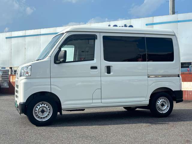 Daihatsu Hijet Cargo 4