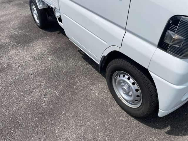 Mitsubishi Minicab Truck 12