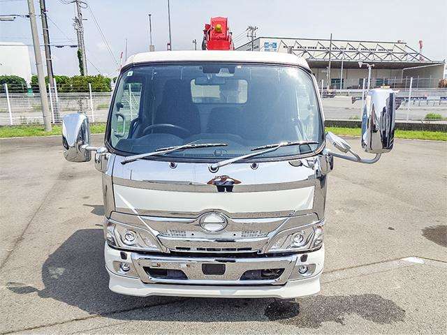 Hino Dutro 4