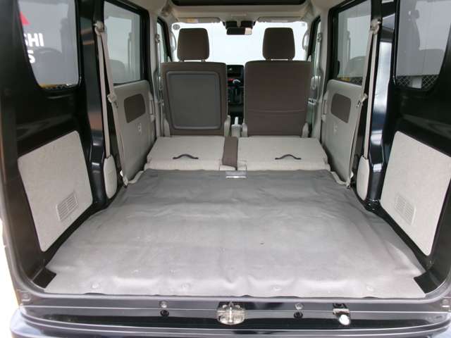 Mitsubishi Minicab Van 11