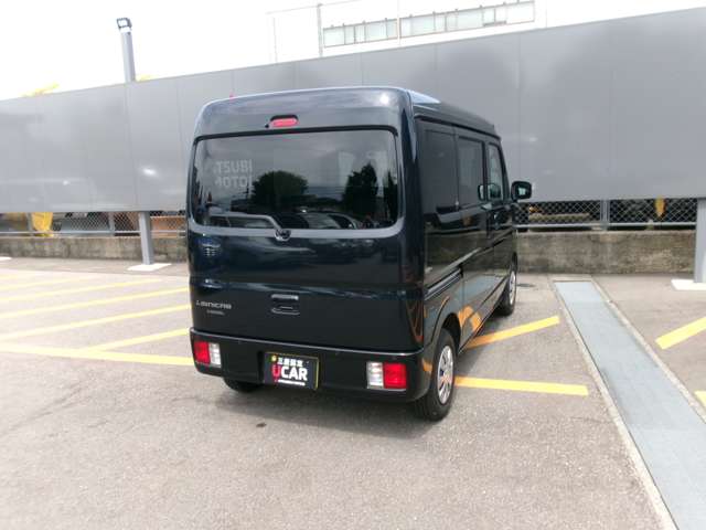 Mitsubishi Minicab Van 6