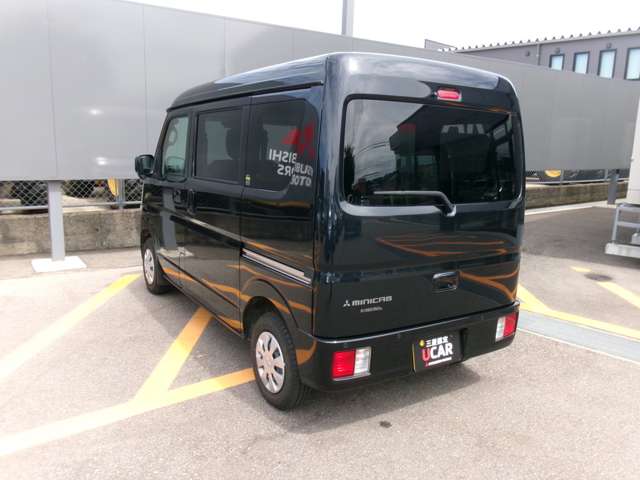 Mitsubishi Minicab Van 8