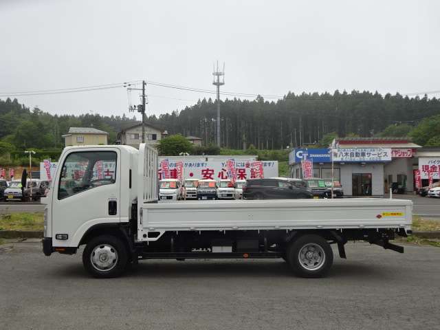 Isuzu Elf 6