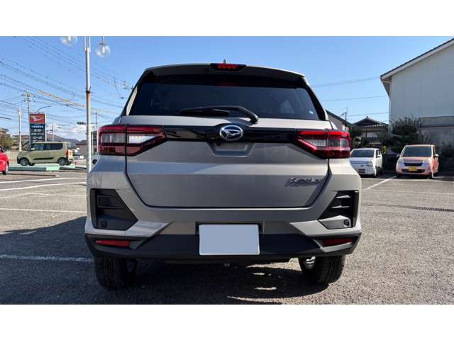 Daihatsu Rocky 4
