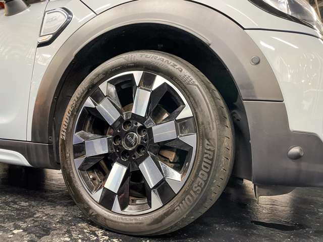MINI Crossover 5