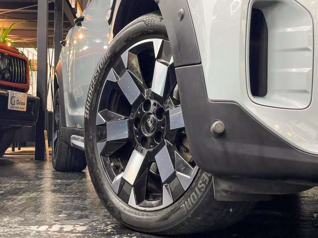 MINI Crossover 8
