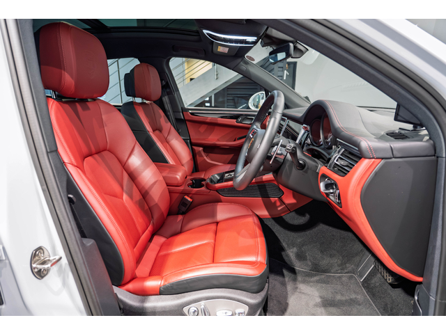 Porsche Macan 3