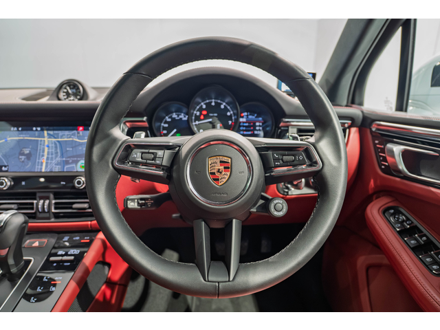 Porsche Macan 5
