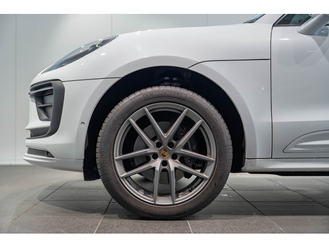 Porsche Macan 10