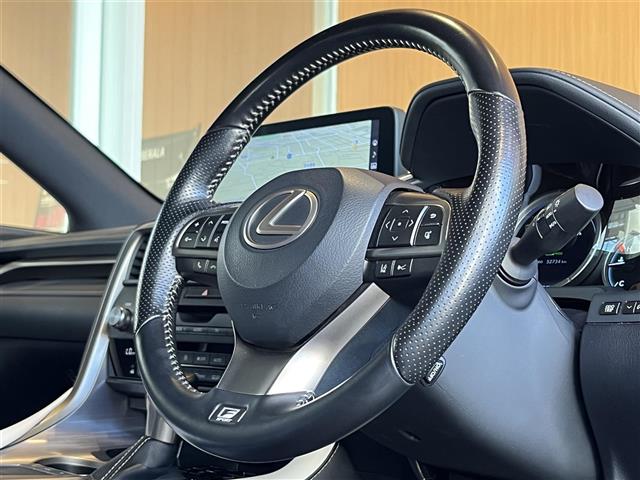 Lexus RX 6