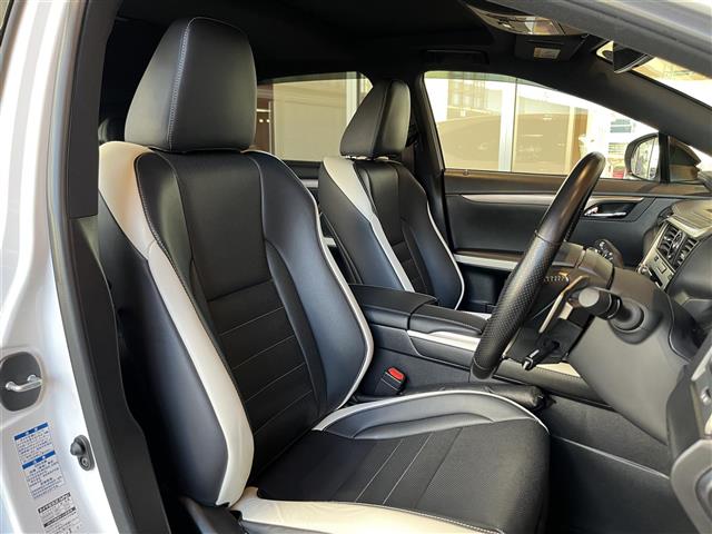 Lexus RX 8
