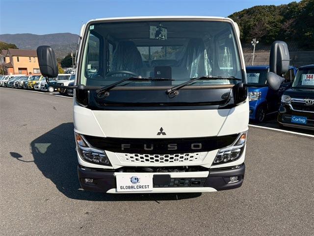 Mitsubishi Fuso Canter 7