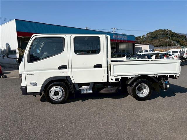 Mitsubishi Fuso Canter 9