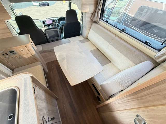 Toyota Camroad 7