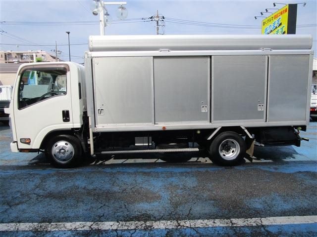 Isuzu Elf 3