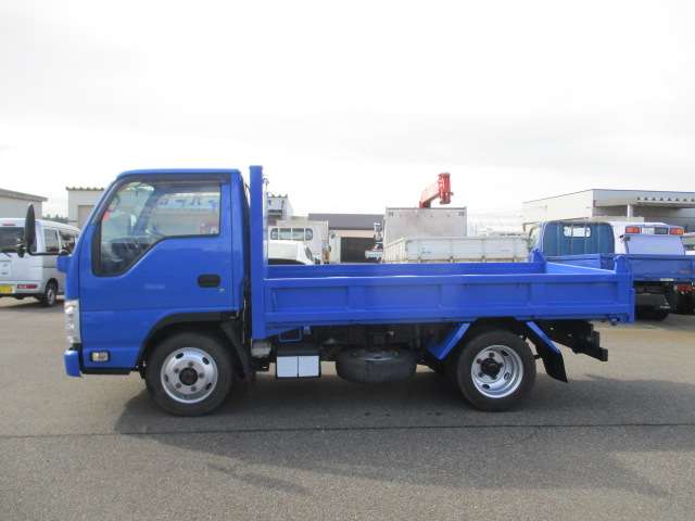Isuzu Elf 4
