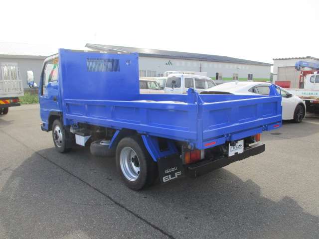 Isuzu Elf 5