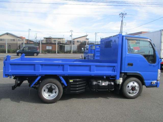 Isuzu Elf 8