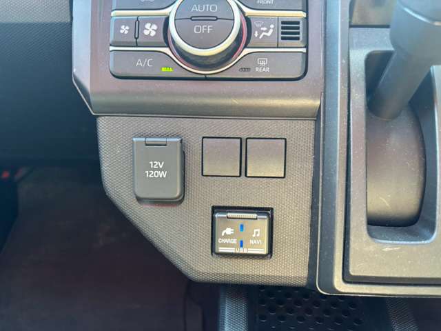 Daihatsu Taft 12