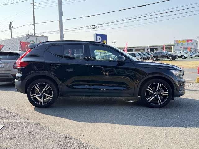 Volvo XC40 11