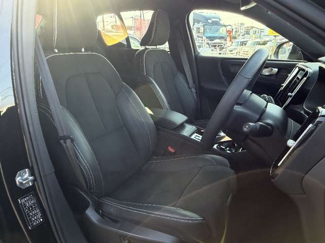 Volvo XC40 6