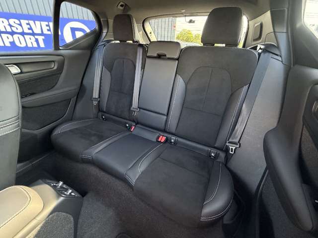 Volvo XC40 8