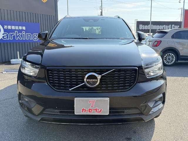 Volvo XC40 9