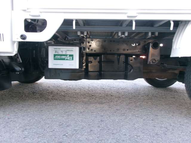 Mazda Bongo Truck 4