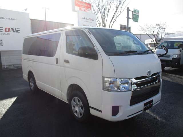 Toyota Regius Ace 4