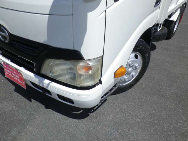 Hino Dutro 4