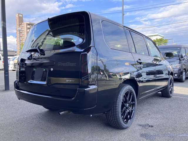 Toyota Probox Van 7
