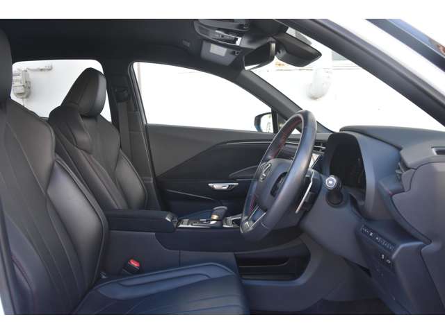 Lexus LBX 6