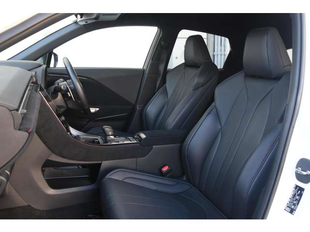 Lexus LBX 10