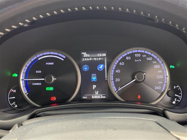 Lexus NX 10