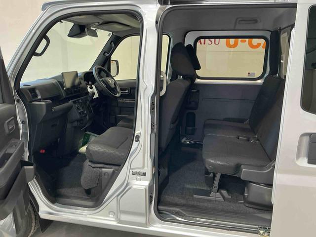 Daihatsu Hijet Deck Van 9