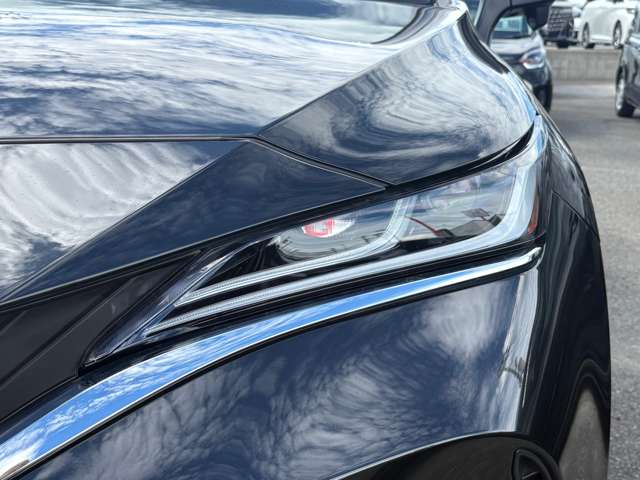 Toyota Harrier 2
