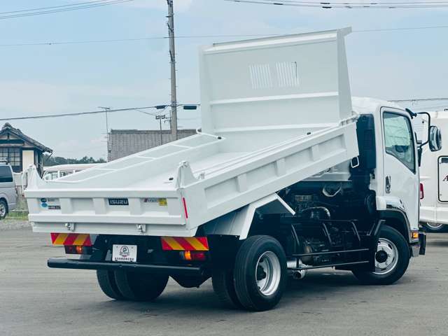 Isuzu Forward 9